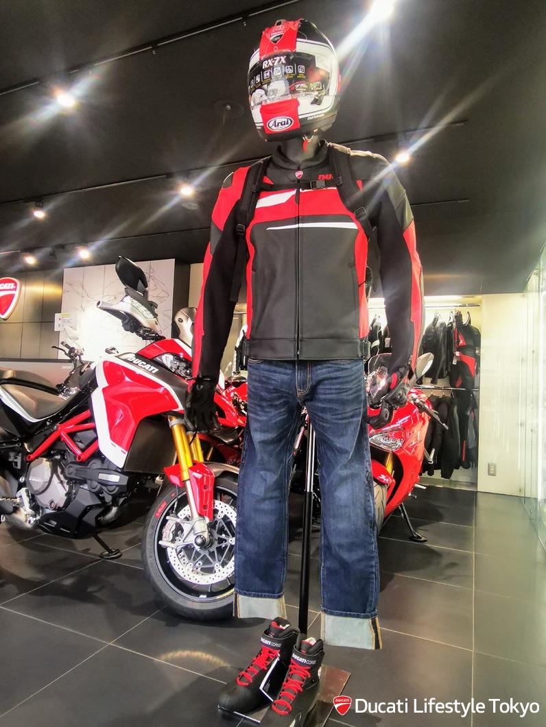 Ducati ハイテクジーンズ – Ducati Lifestyle Tokyo